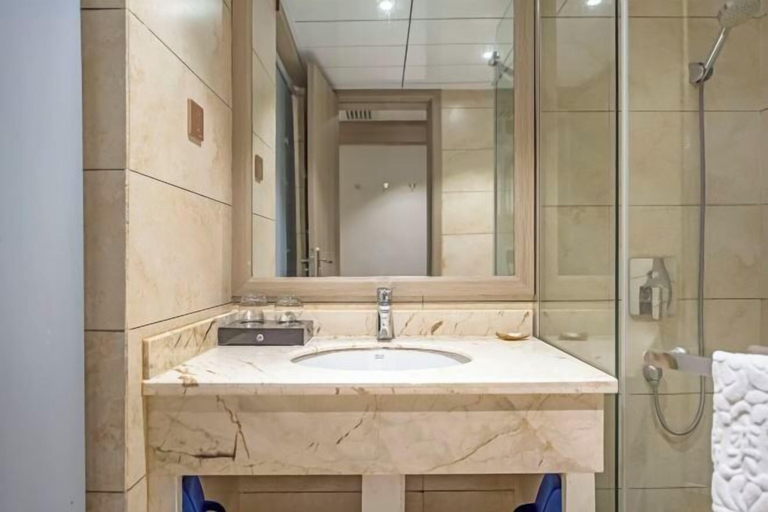 Bathroom 4, Dingyi Junyue Hotel, Changde