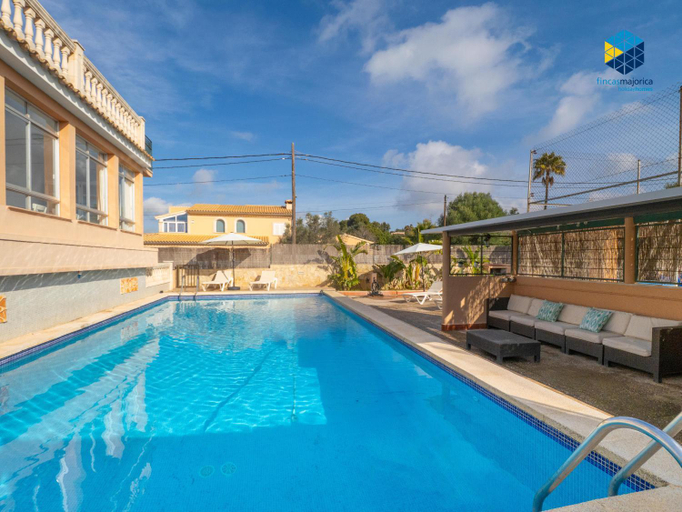 Sport & Beauty 2, Villa Viana Cladera, Baleares