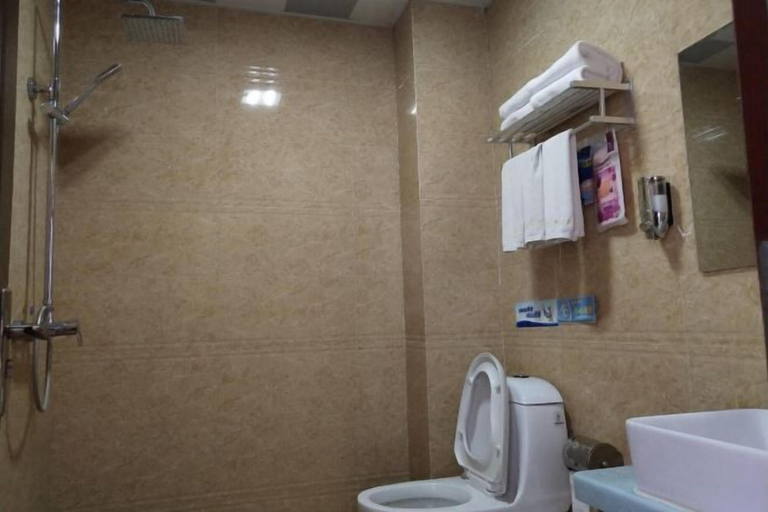 Bathroom 3, Wengniud Jiafulai Business Hotel, Chifeng