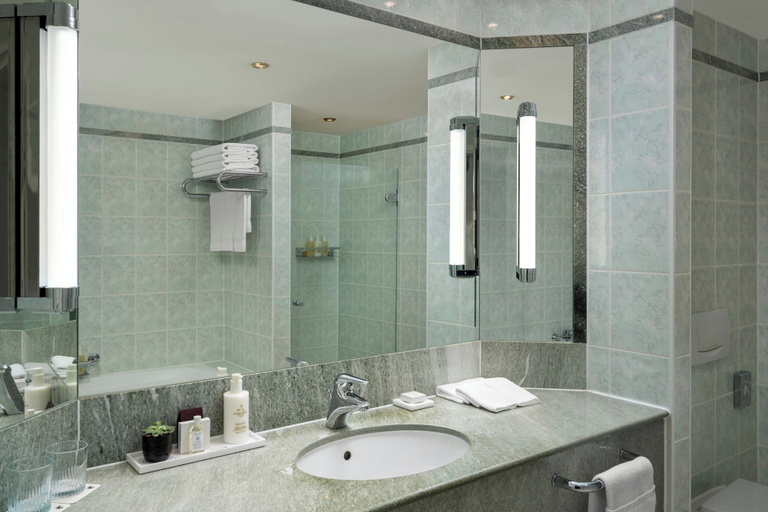 Bathroom 4, JW Marriott Bucharest Grand Hotel, Municipiul Bucuresti