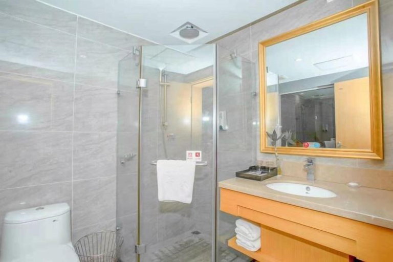 Bathroom 3, Lianhua Hotel, Yongzhou