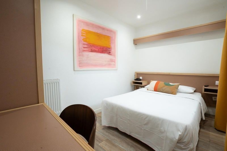 Bedroom 4, Hotel Edgar Quinet, Paris