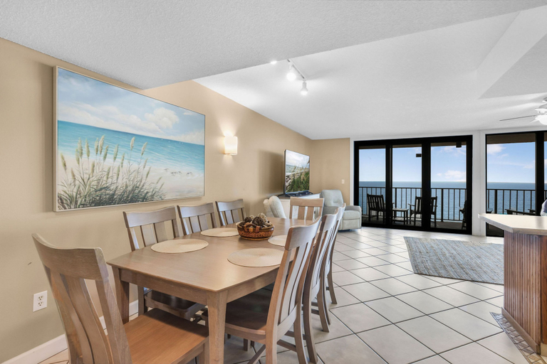 Room 4, Phoenix II 2101 3 Bedrooms Amenities Galore Beachfront, Baldwin