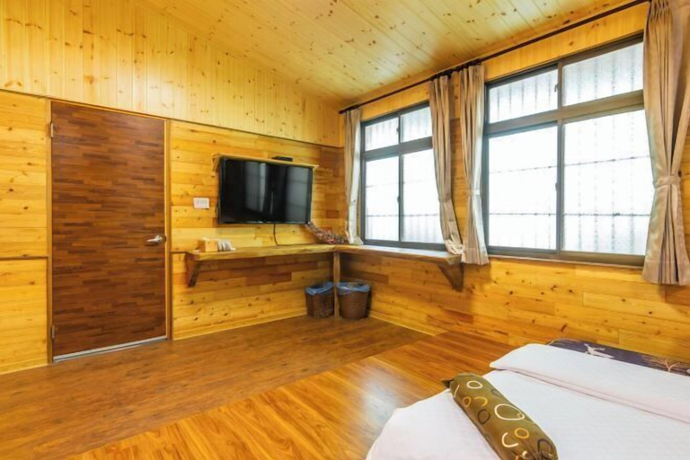 Room 5, Alishan Sunrise B&B, Chiayi County
