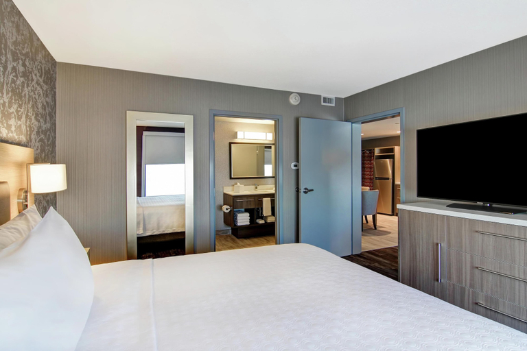 Bedroom 4, Home2 Suites by Hilton Edmonton South, Division No. 11