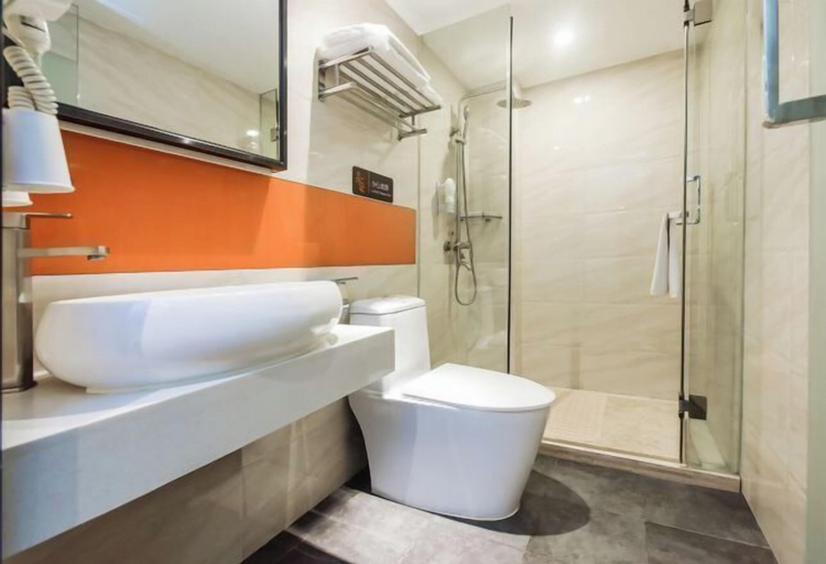 Bathroom 3, 7 Days Premium. Chongqing Qijiang District Government Store, Chongqing