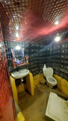 Bathroom, Tamaris Camp, Errachidia