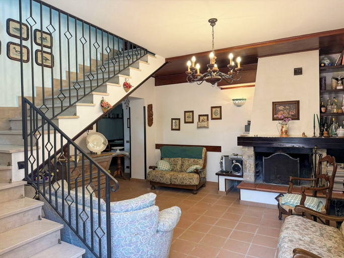 Living area 5, La Masseria, Avellino