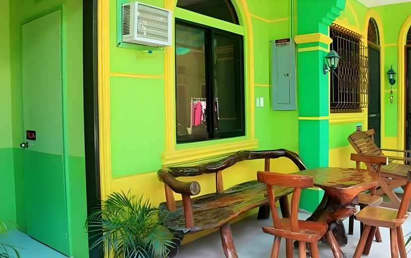 Others 3, Austrias Guest House, El Nido