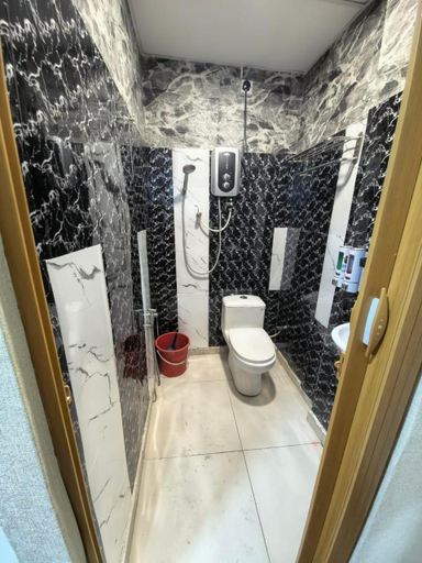 Bathroom 2, Tang Hotel, Kota Setar