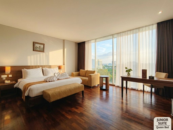Bedroom 3, Grand Cakra Hotel Malang, Malang