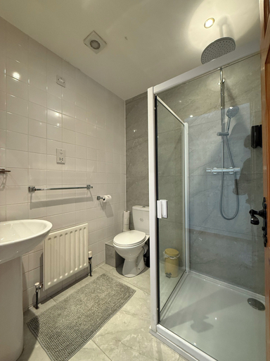 Bathroom 5, Ashfield Bed and Breakfast, Belfast