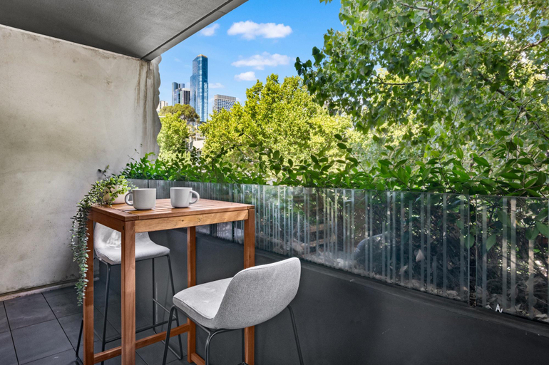 Others 5, Stylish Apartment in Ikebana Complex, Melbourne