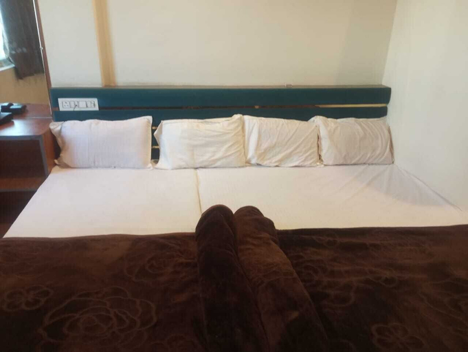 Room 3, Hotel Aadi Shree, Ujjain