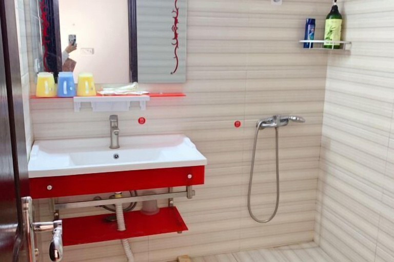 Bathroom 3, Haipai Inn, Wenzhou