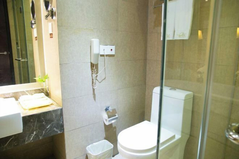 Bathroom 4, Xianning Hot Spring Valley Resort, Xianning