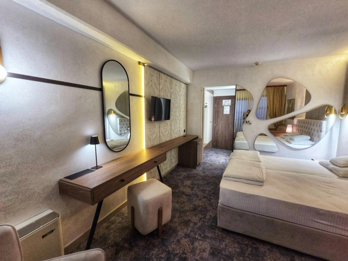 Bedroom, Hotel Bellevue - Metropol Lake Resort
