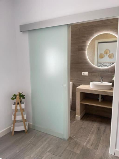 Bathroom 3, GARDENS, Cádiz