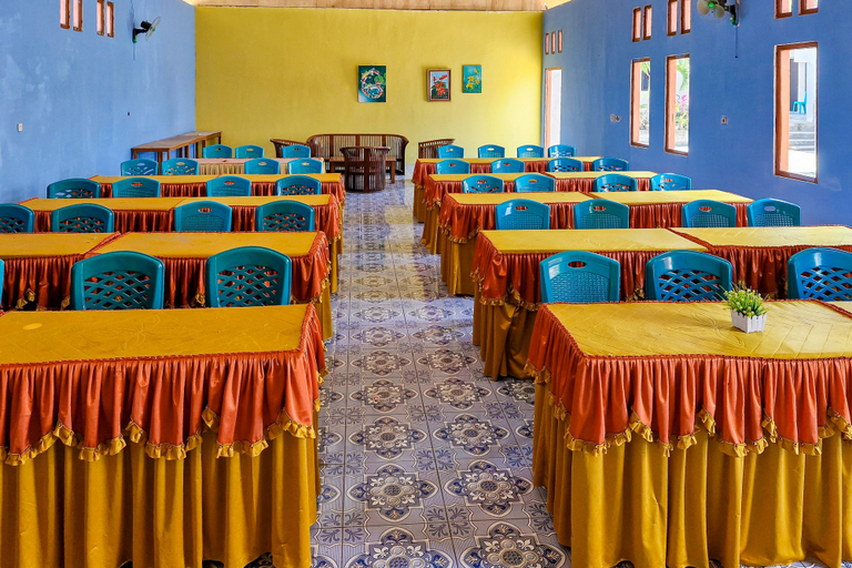 Food & Drinks 5, RedDoorz @ Hotel Gloria Borong Labuan Bajo, East Manggarai