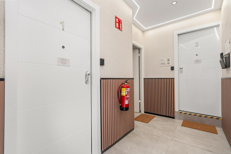 5, Dobo Madrid Siena, Madrid