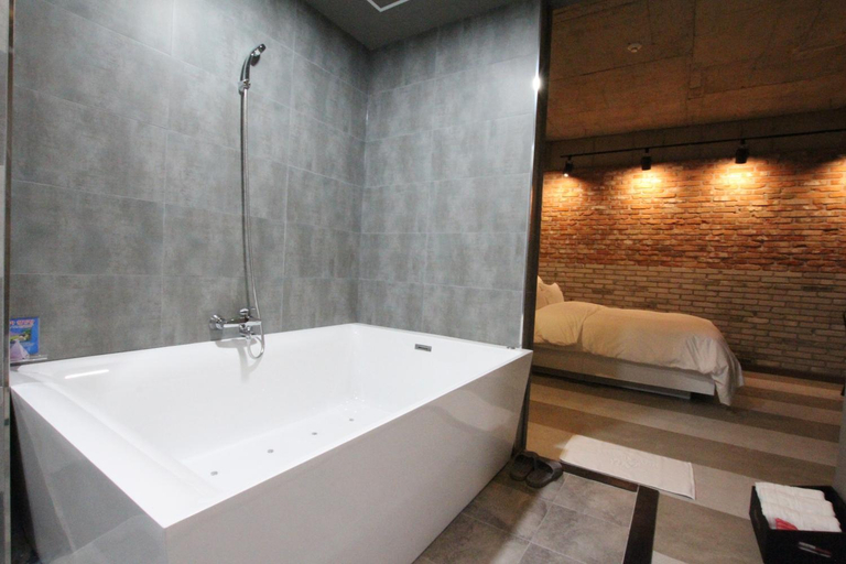 Bathroom 4, Ulsan Jinjangdong Nova, Buk