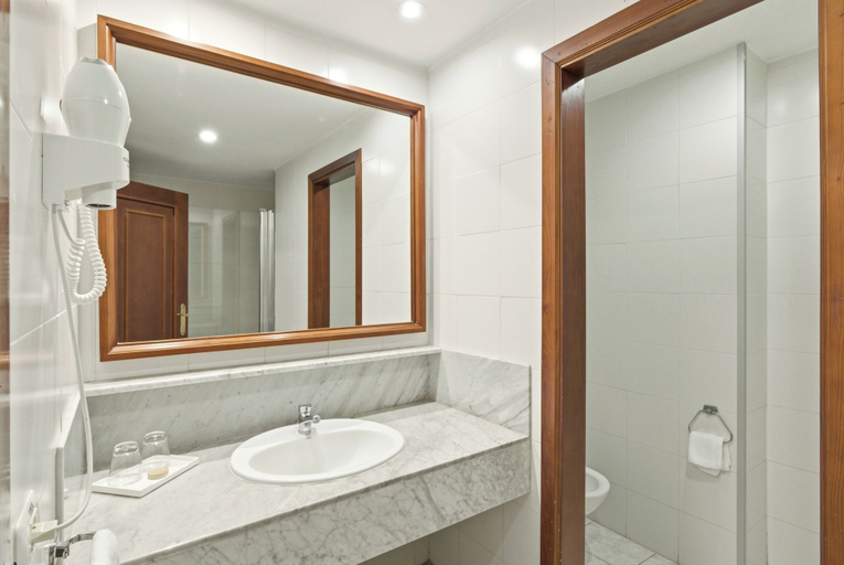Bathroom 5, Bahia Principe Explore San Felipe - Hyatt Inclusive Collection, Santa Cruz de Tenerife