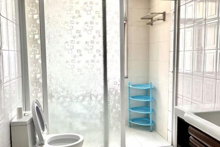 Bathroom 3, Qingdao Little Times Youth Hostel May4th Square Store, Qingdao