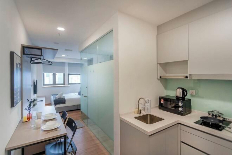 Room 5, Riveria City near KL Sentral with Sky Infinity Pool by COBNB, Kuala Lumpur