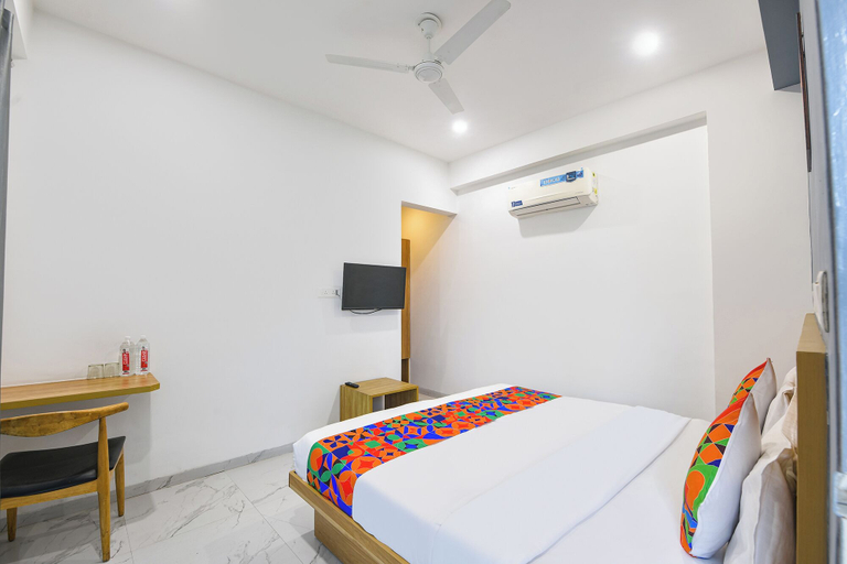 Room 4, Fabhotel Roost Stay, Gurgaon
