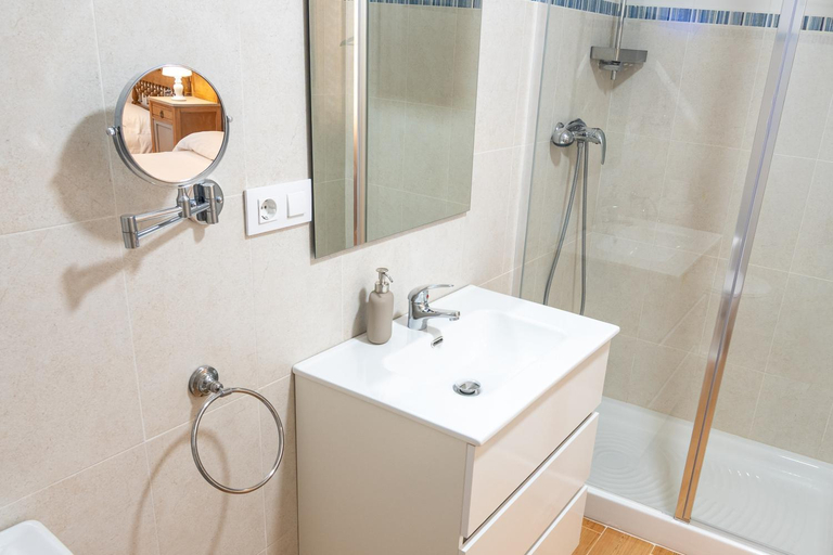 Bathroom 2, Geysotur Villa de Viana, Córdoba