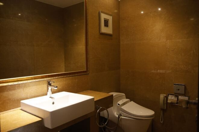 Bathroom 4, Yangzhou Slender West Lake Huijin Hotel, Yangzhou