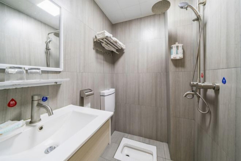Bathroom 3, Chenzhou Jiajia Holiday lnn, Chenzhou