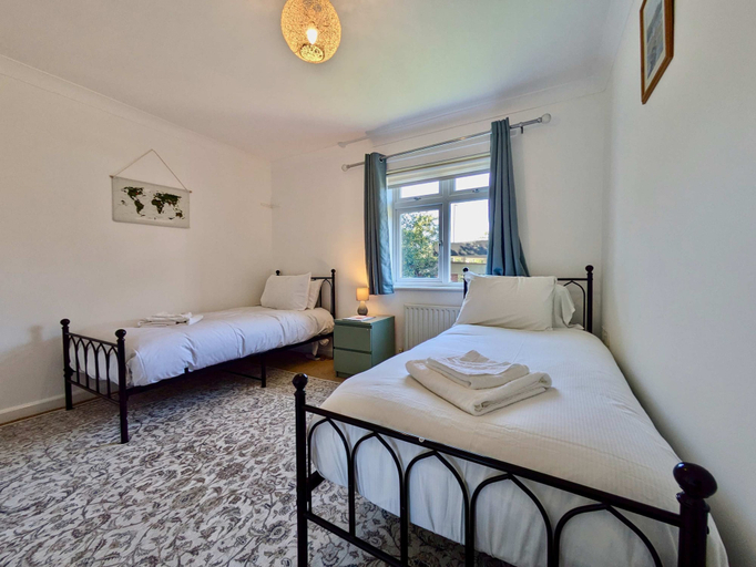 Room 2, Charming 2-bedroom Flat in London, London
