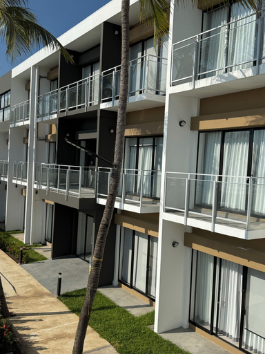 Exterior & Views 2, Coco Blue Resort, La Libertad