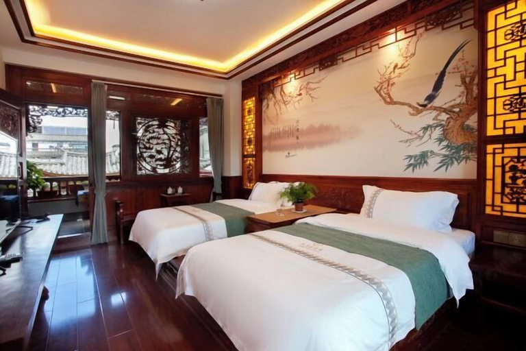 Bedroom 2, Yamingyuan Inn, Dali Bai