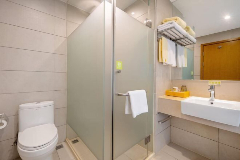 Bathroom 4, Ifan Hotel, Zigong