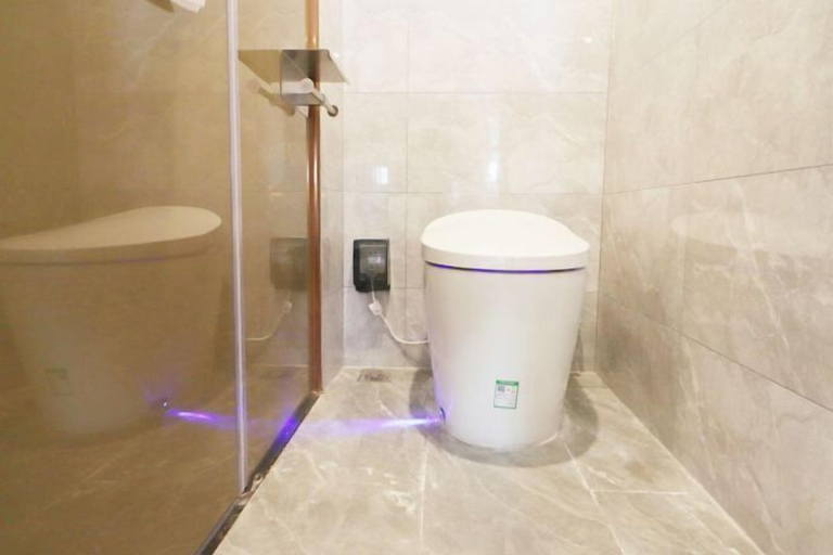 Bathroom 3, Eisen Concept Hotel Shanghai (Jiangsu Road Subway Station), Shanghai
