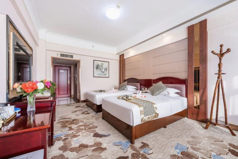 Bedroom 5, Hongrui Holiday Hotel, Linxia Hui