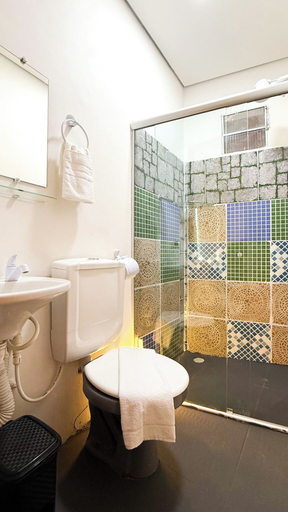 Bathroom 3, Pousada Maken Hary, Porto Seguro
