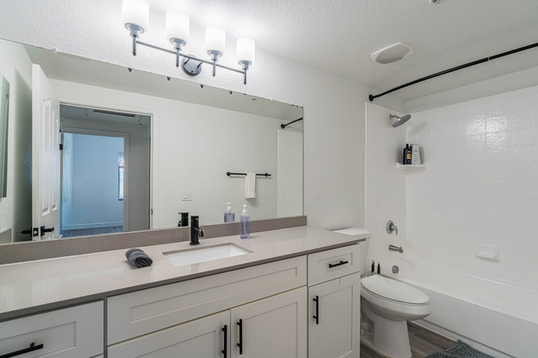 Bathroom 3, Upscale Stay w Heated Pool 8mins to ASU, Maricopa