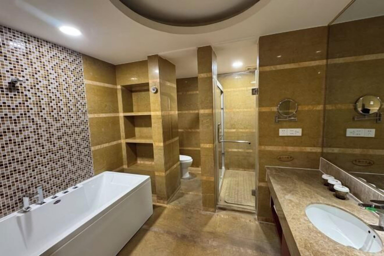 Bathroom 4, Linyi Hotel (Development Zone), Linyi