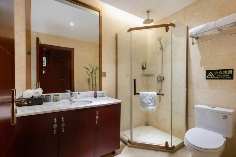 Bathroom 4, Regan International Hotel, Wuxi