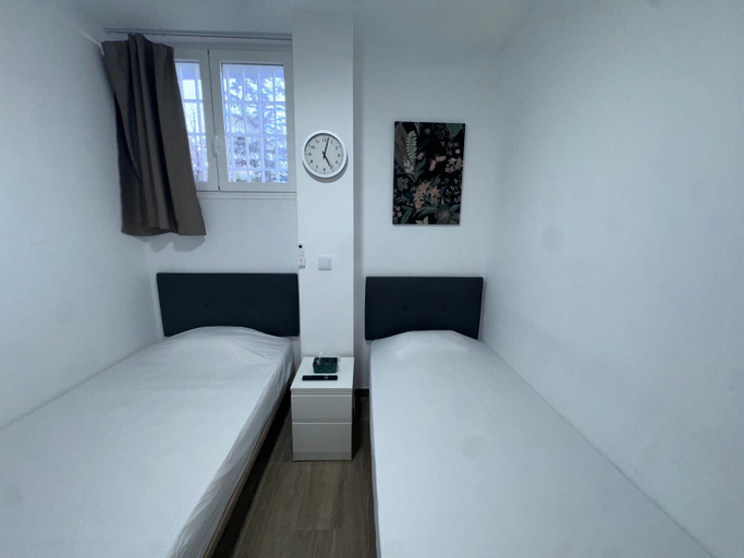 Bedroom 4, Rooms Chima, Madrid