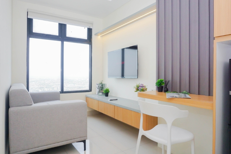 Living Room 2, 3 Pax Airy 2BR at Pollux Chadstone Apartment By Travelio, Cikarang