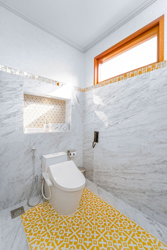 Bathroom 5, Hideaway Beach Resort and Spa Dhonakulhi Maldives, Haa Alifu Atoll