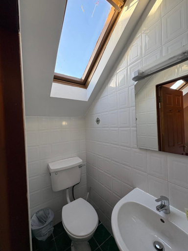 Bathroom 2, Feeney's Audubon Lodge