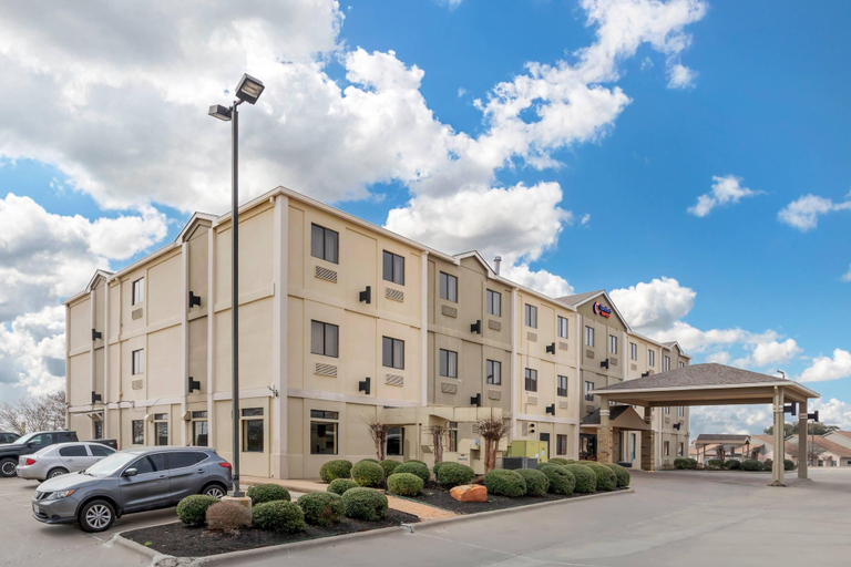 Exterior & Views 2, Comfort Suites Brenham, Washington
