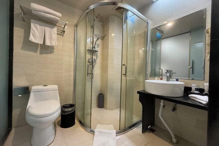 Bathroom 3, Saiqi Hotel, Ningde