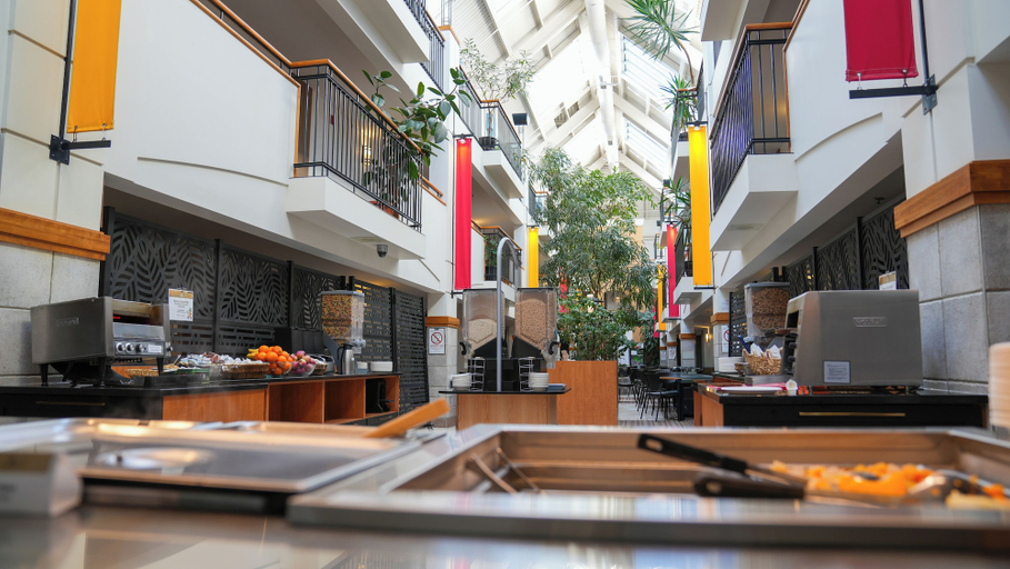 Food & Drinks 5, Hôtel Lindbergh par JARO, Communauté-Urbaine-de-Québec