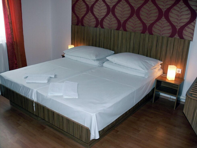 Bedroom 3, Hid Hotel, Budapesti